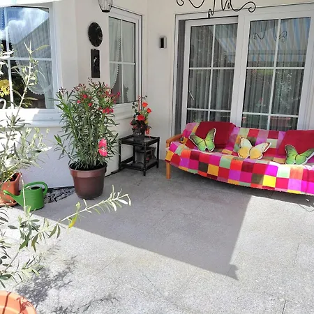 Gaestehaus Ursula בית הארחה 3*
