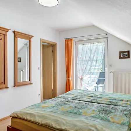 Gaestehaus Ursula בית הארחה הורנברג